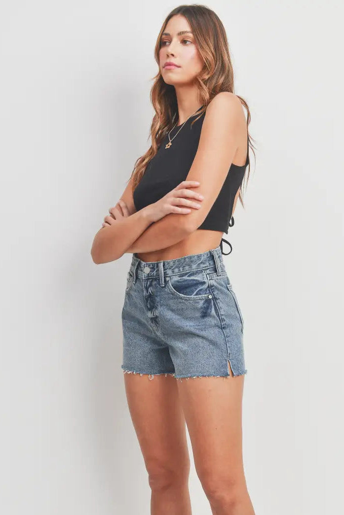 Coastline Vintage Shorts - Medium Wash