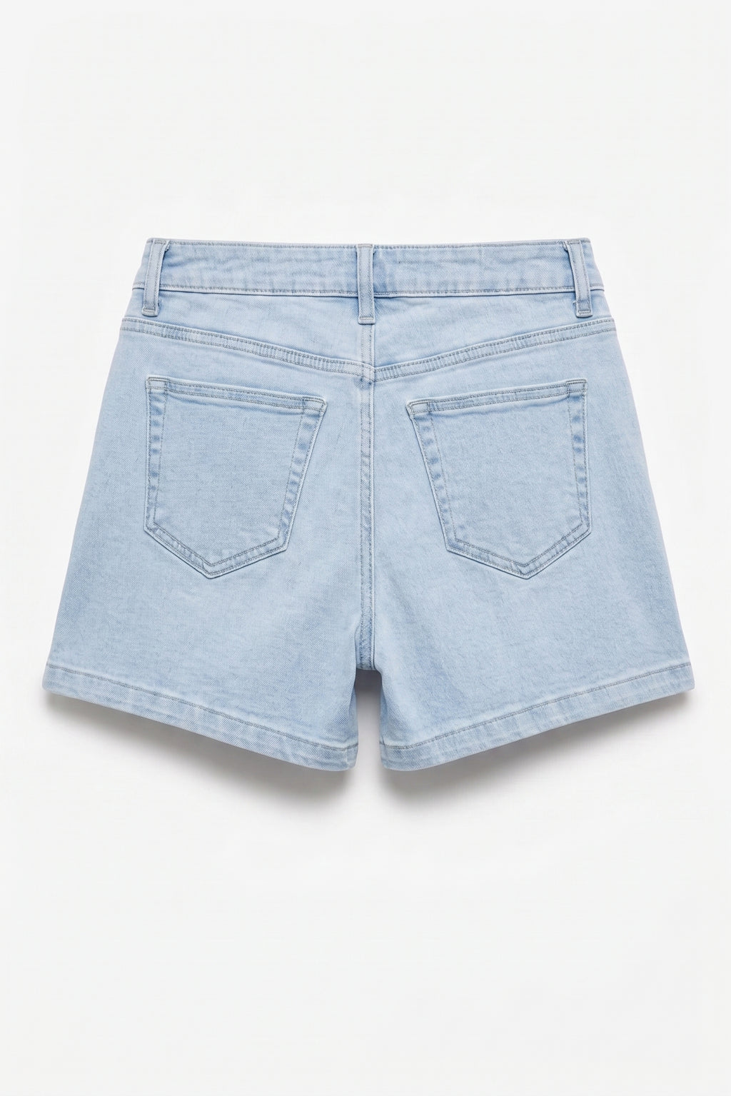 Mom Shorts - Light Wash
